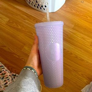 Light purple starbucks cup! Never used! Still has tag :)